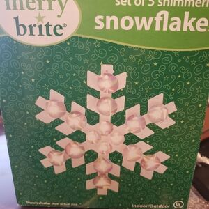 Merry Brite 5 White Snowflakes Set. 9 Foot Span